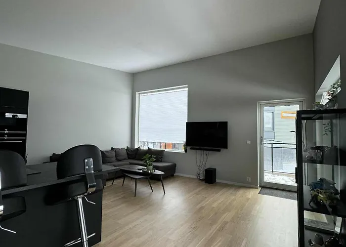 Modern Townhouse In Lofoten *